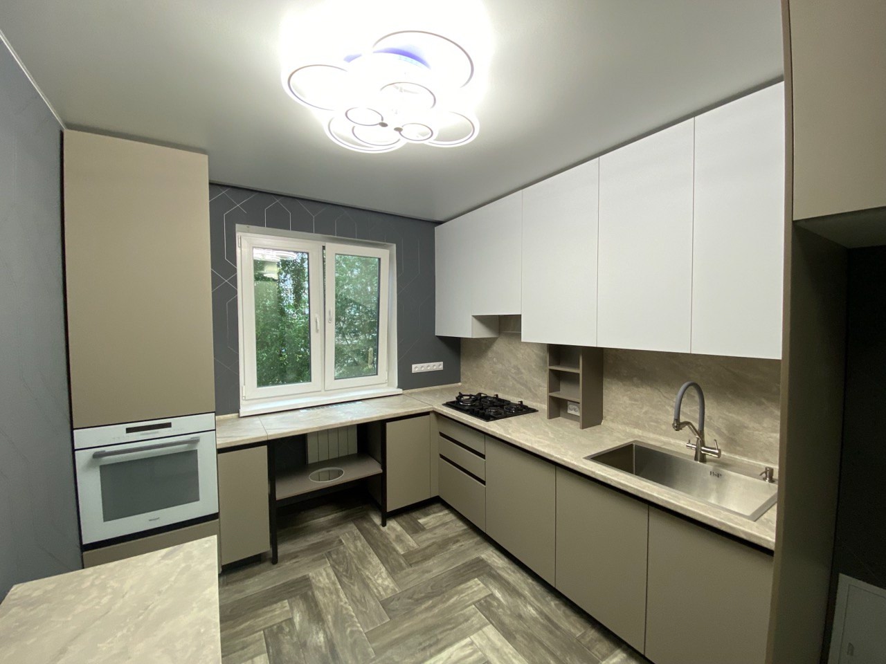 Мебель для дома под заказ: удобно для питомцев и красиво для хозяев