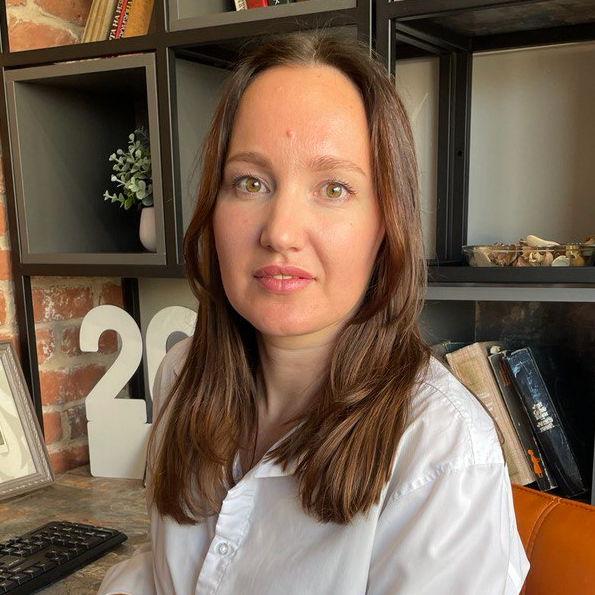 Алена Дедюхина