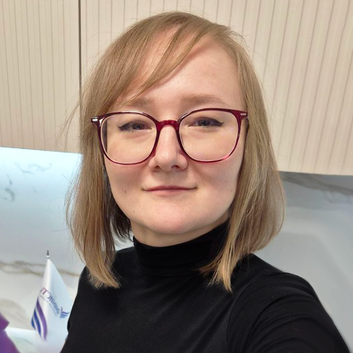 Александра Маковенко